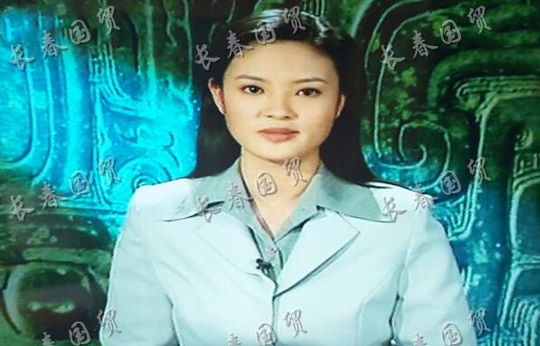 央视主持人刘芳菲20年前旧照曝光清新甜美气质优雅