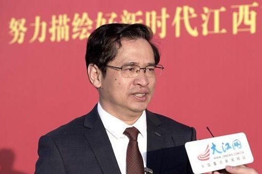 南康区委书记何善锦全力推进5000亿元现代家居产业集群