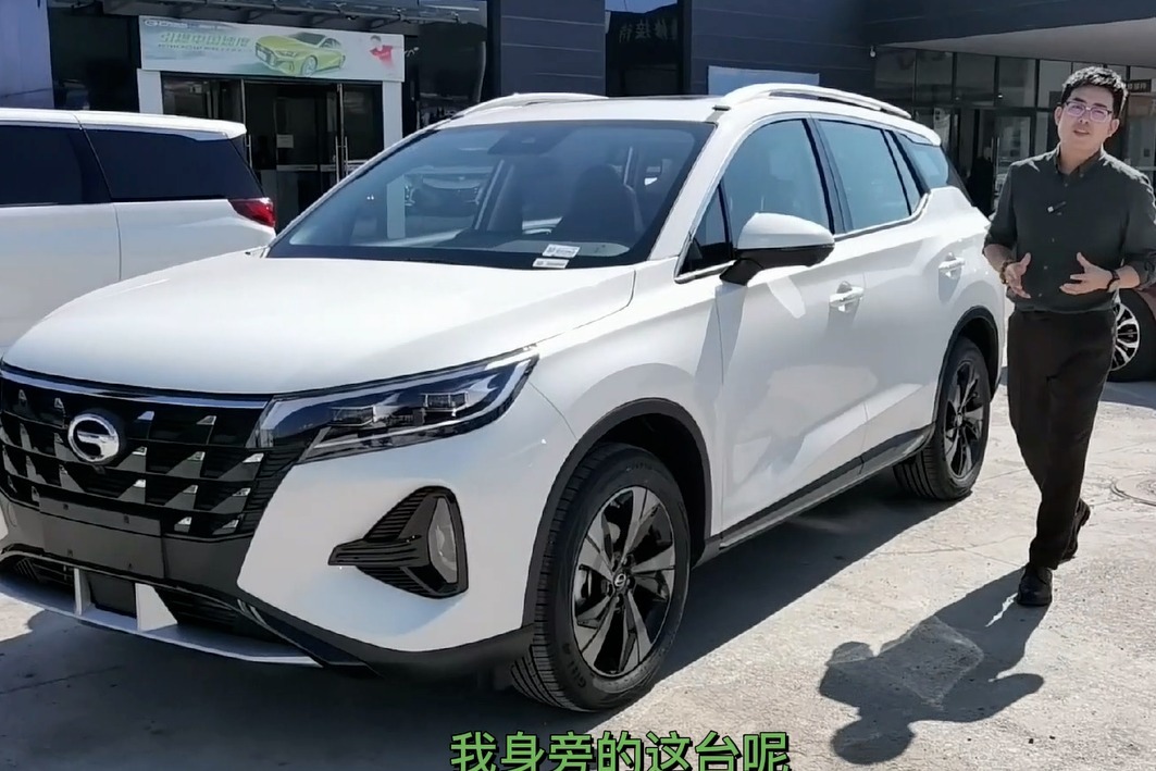 2022款广汽传祺gs4探店实拍