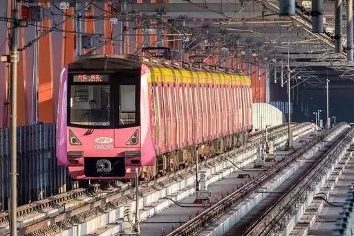 视频丨5月28日起 重庆地铁6号线将在早晚高峰时段增车