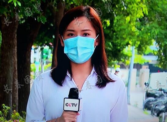 2012年孙雨彤和双胞胎姐姐孙雨朦被双双保送复旦大学英语系,2016年