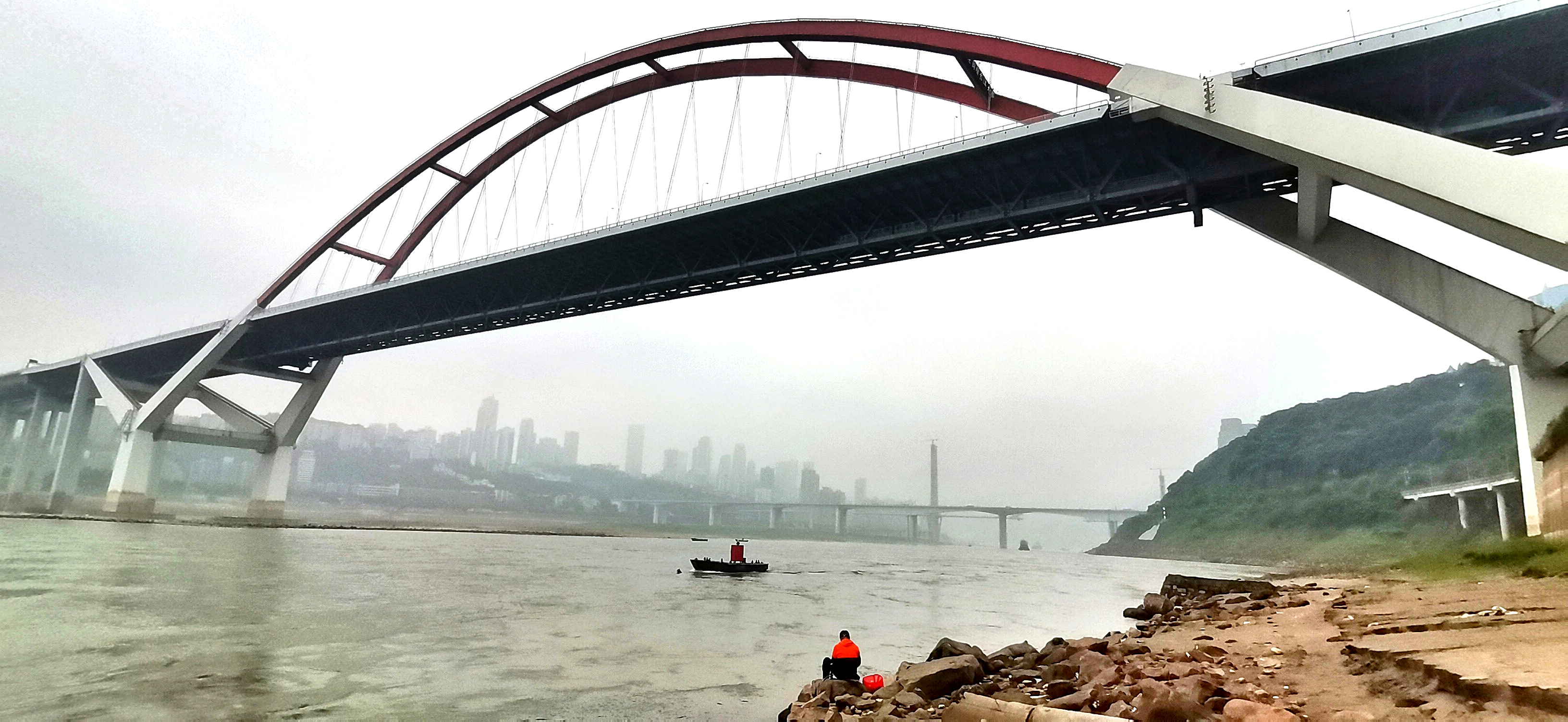 打开凤凰新                     现今的铜元局车渡码头 铜元局车渡在