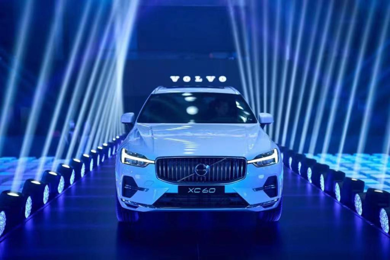 新车快讯｜新款沃尔沃XC60售37.39万起，动力、车机系统升级