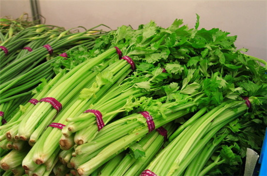 血压偏高怎么办降压神器多吃对降压有益食物吃走高血压