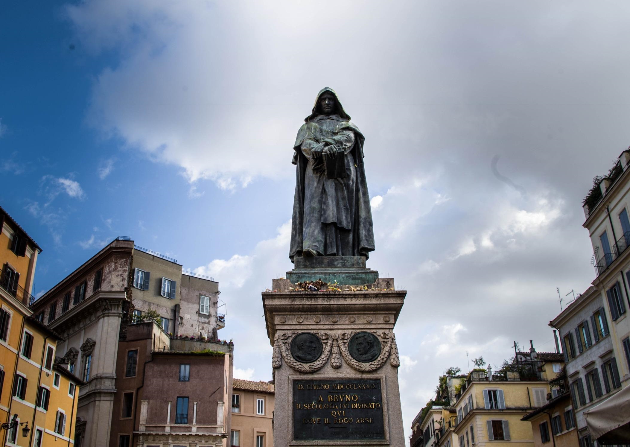 风俗视角:电波里的国王