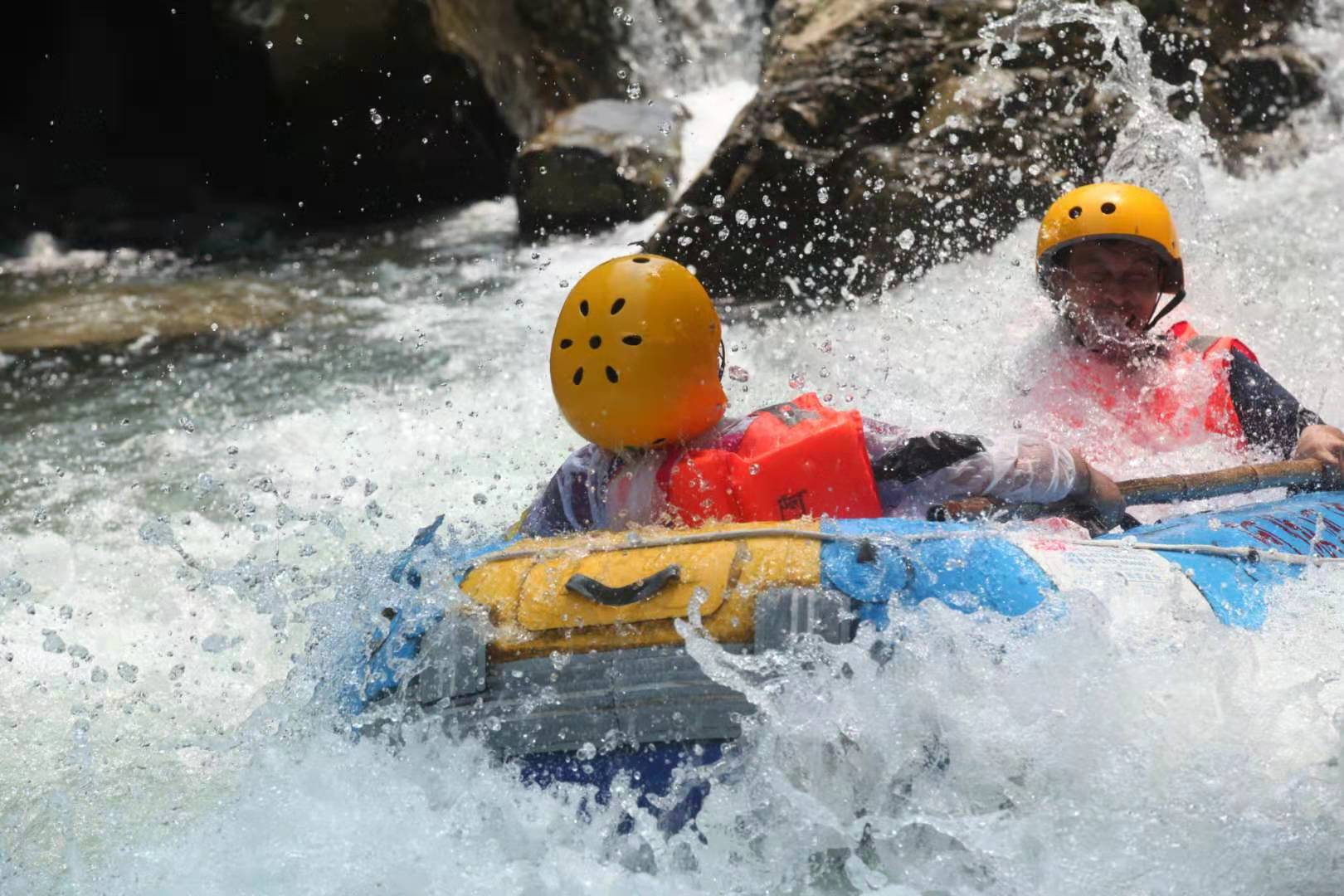 学生专属福利请查收!7月阿依河免门票