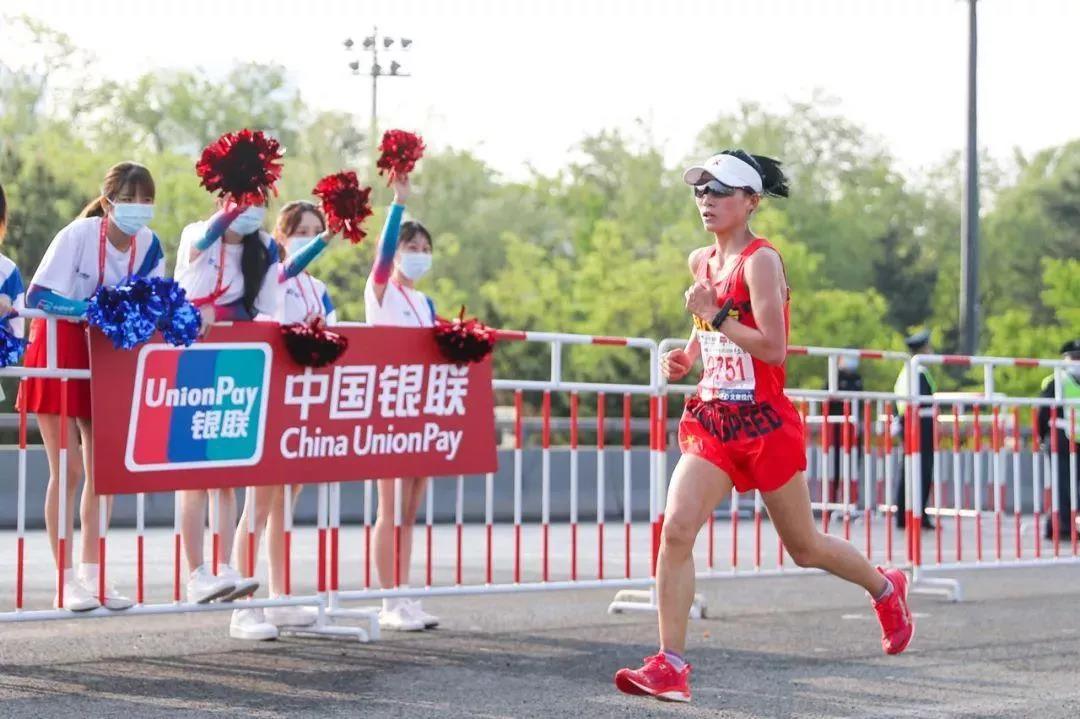 说起接下来的奋斗目标,杨家玉笑着说"希望东京奥运会还能够保持这样