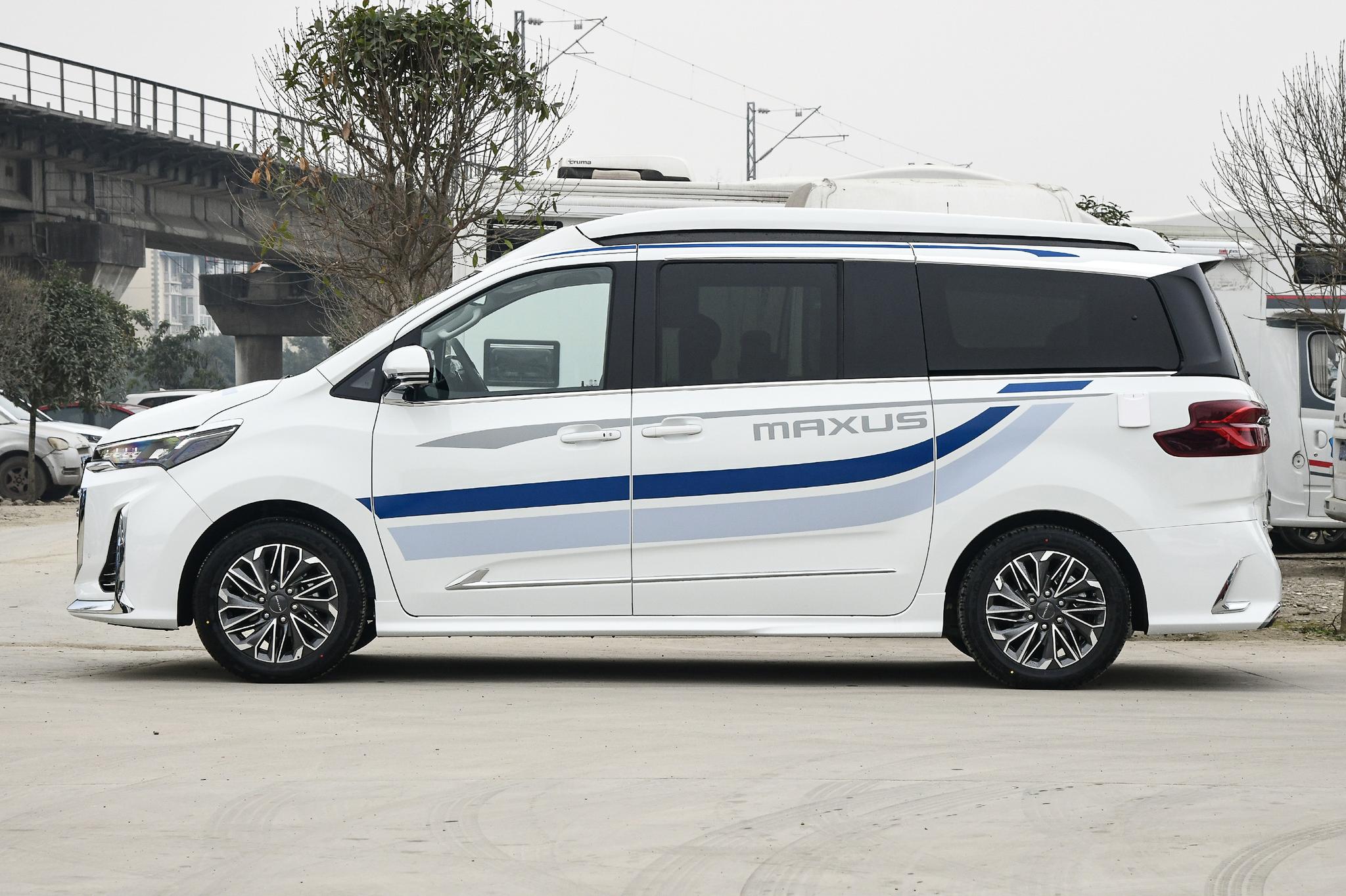 上汽大通maxus旅行家g20,兼顾接待通勤旅行__凤凰网