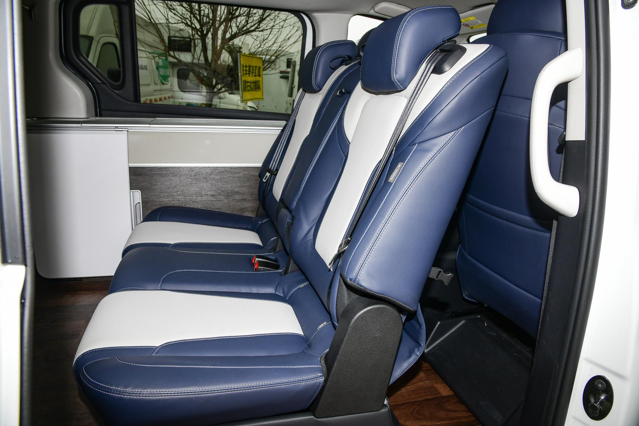 上汽大通maxus旅行家g20,兼顾接待通勤旅行__凤凰网