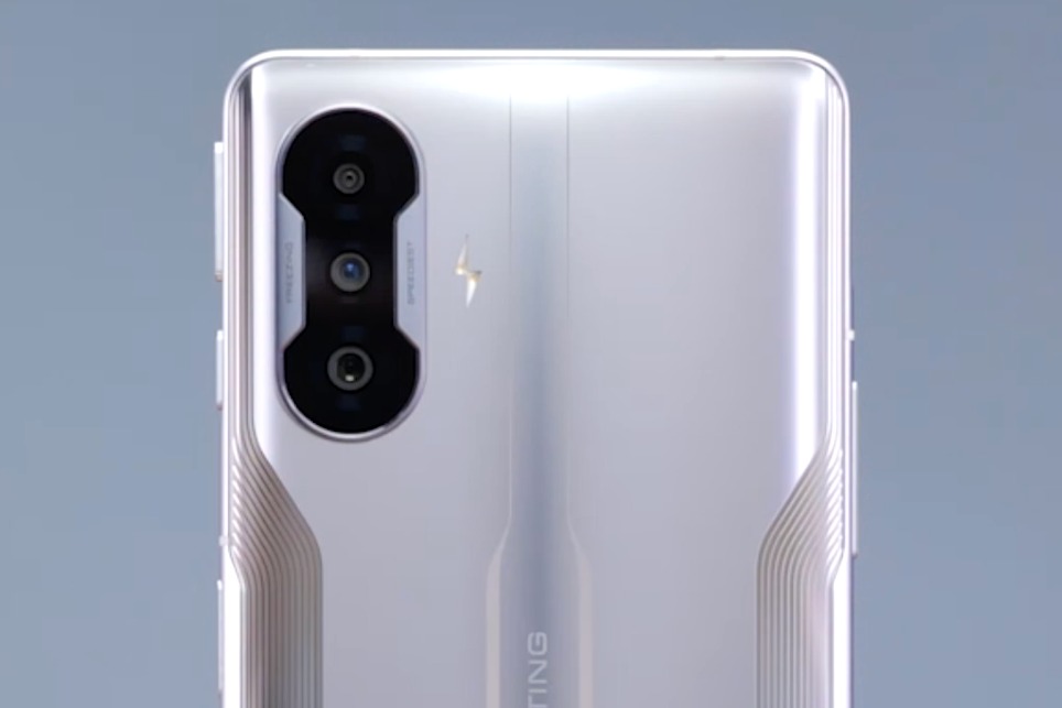 Redmi K40 游戏增强版评测：就差那么一点点！