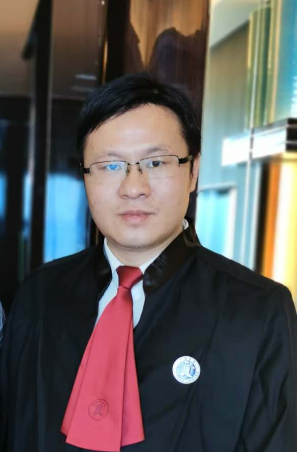 上图:刘高律师 欧阳跃华的有罪判决是2007年年底作出的,在徐兆娥持续