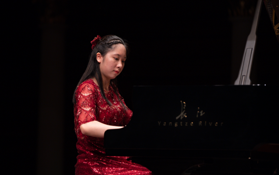 "明日之星"音乐会 季沁姚瑶