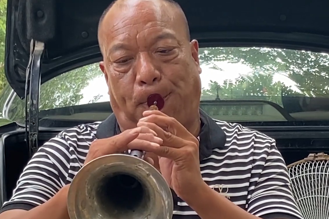 唢呐大咖演奏豫剧赵铁贤哭坟悲情唢呐吹得令人心酸