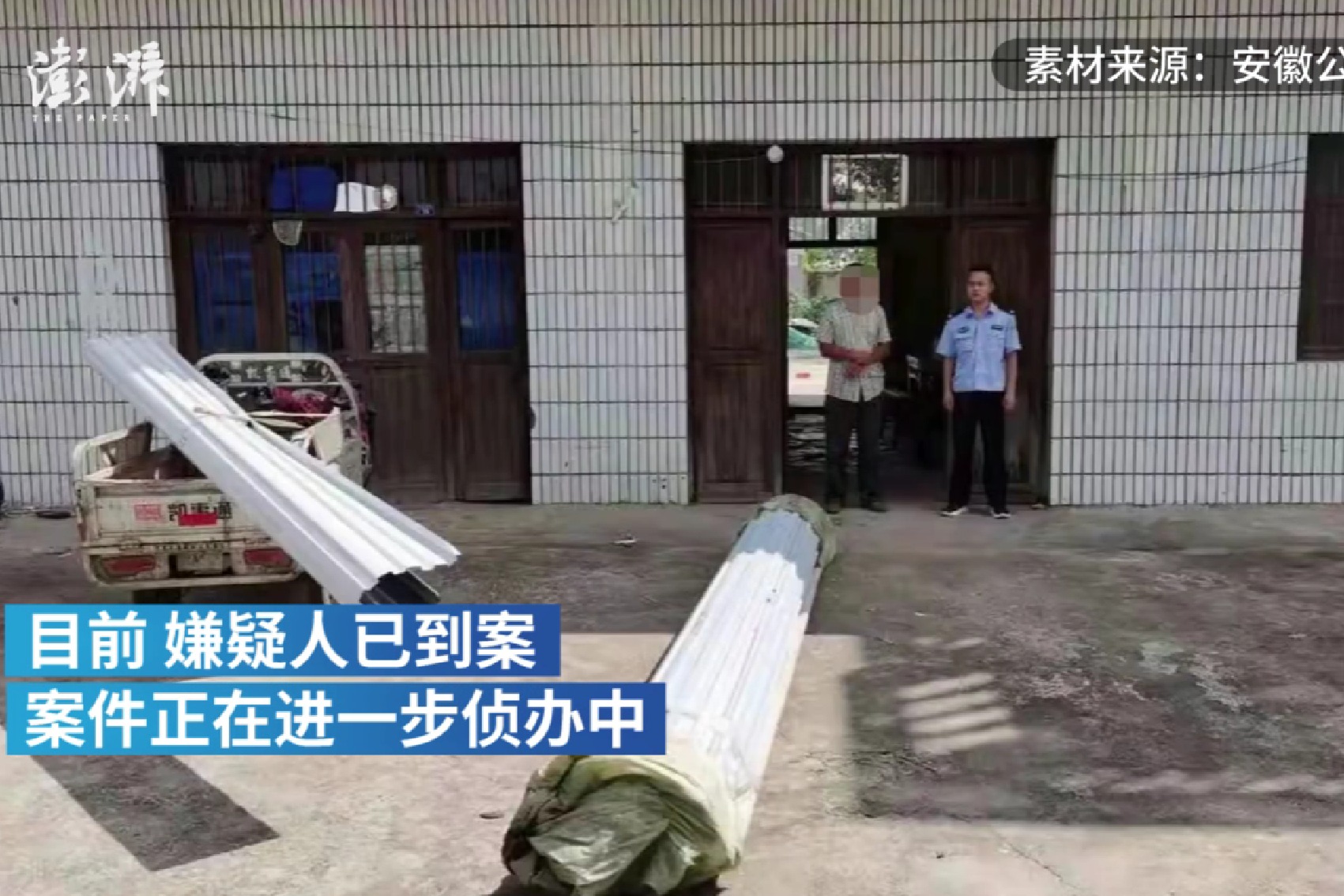 滁州一大爷骑着三轮电瓶车 竟独自偷走百斤重铁门！