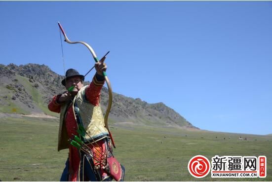 【新疆•非遗】濒临失传的古老角弓制作技艺,在他手中复活__凤凰网