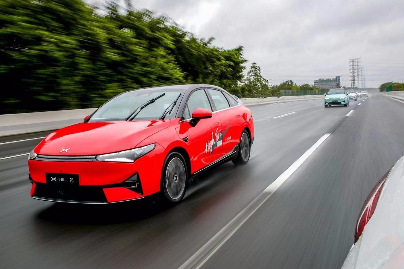 小鹏P5教你如何把爱车秒变温馨小房间