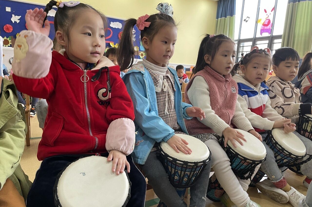 学校幼儿园举行庆“六一”文艺汇演-衡阳师范学院欢迎你！