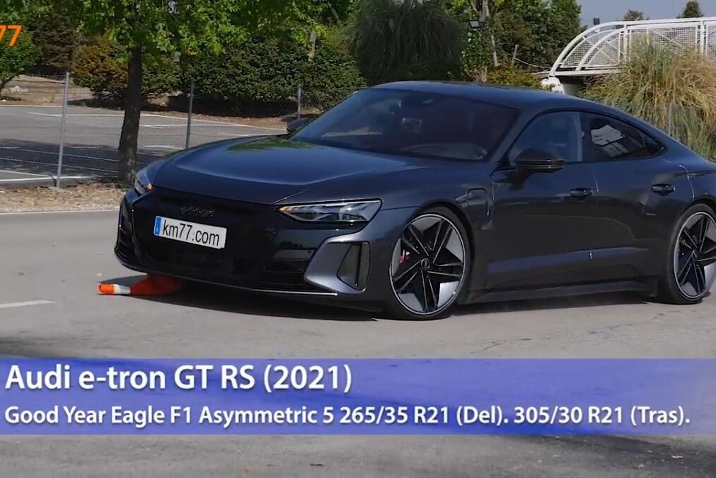 奥迪RS e-tron GT麋鹿测试（km77）