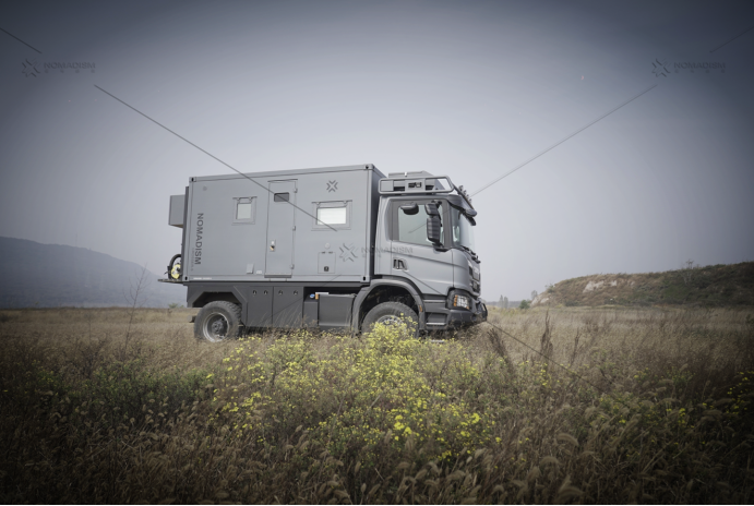 公路之王,斯堪尼亚4×4越野房车(一)__凤凰网
