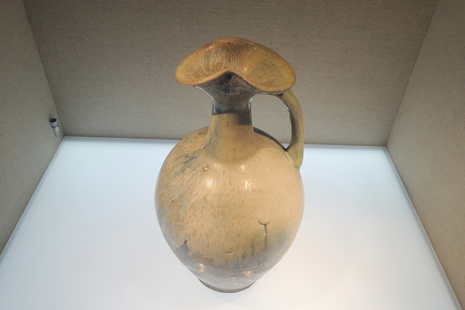 国家博物馆典藏珍宝——唐代花釉浇壶