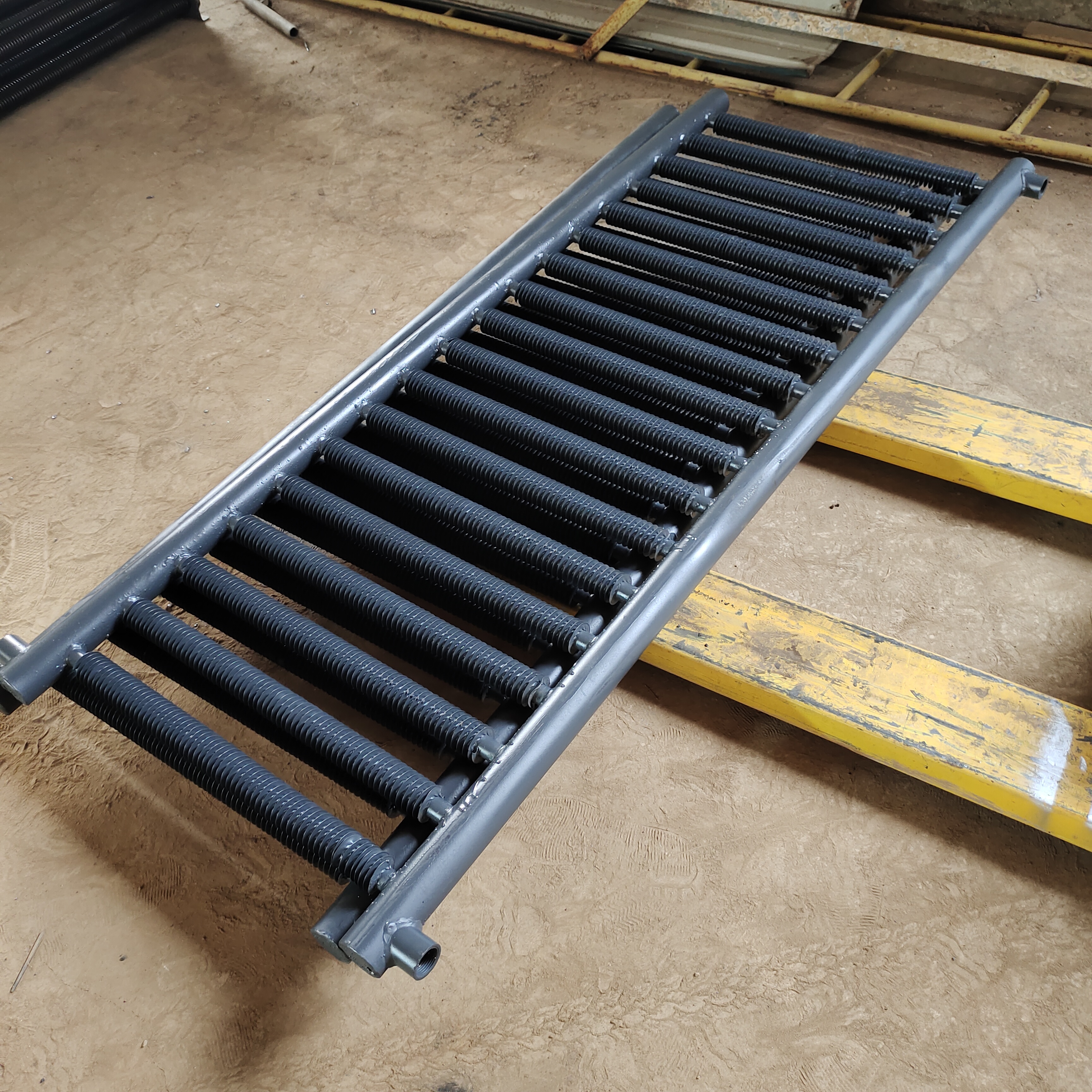 厂房车间高频焊翅片管散热器__凤凰网