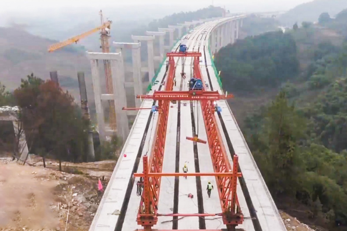 视频丨合璧津高速仰天窝大桥右线合龙 预计12月底全部贯通