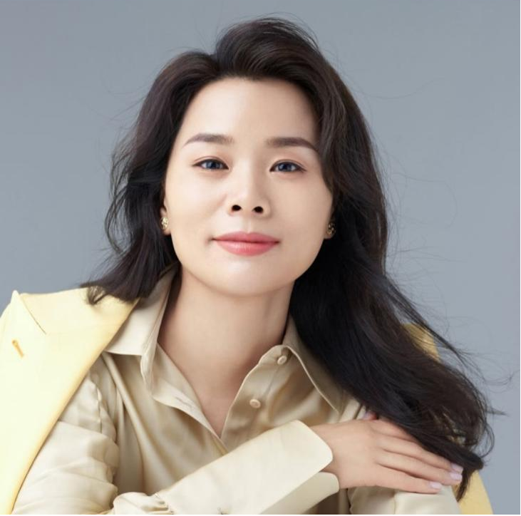 ","朵拉李海燕","朵拉沐沐"等;以上账号分别围绕朵拉朵尚创始人李海珍