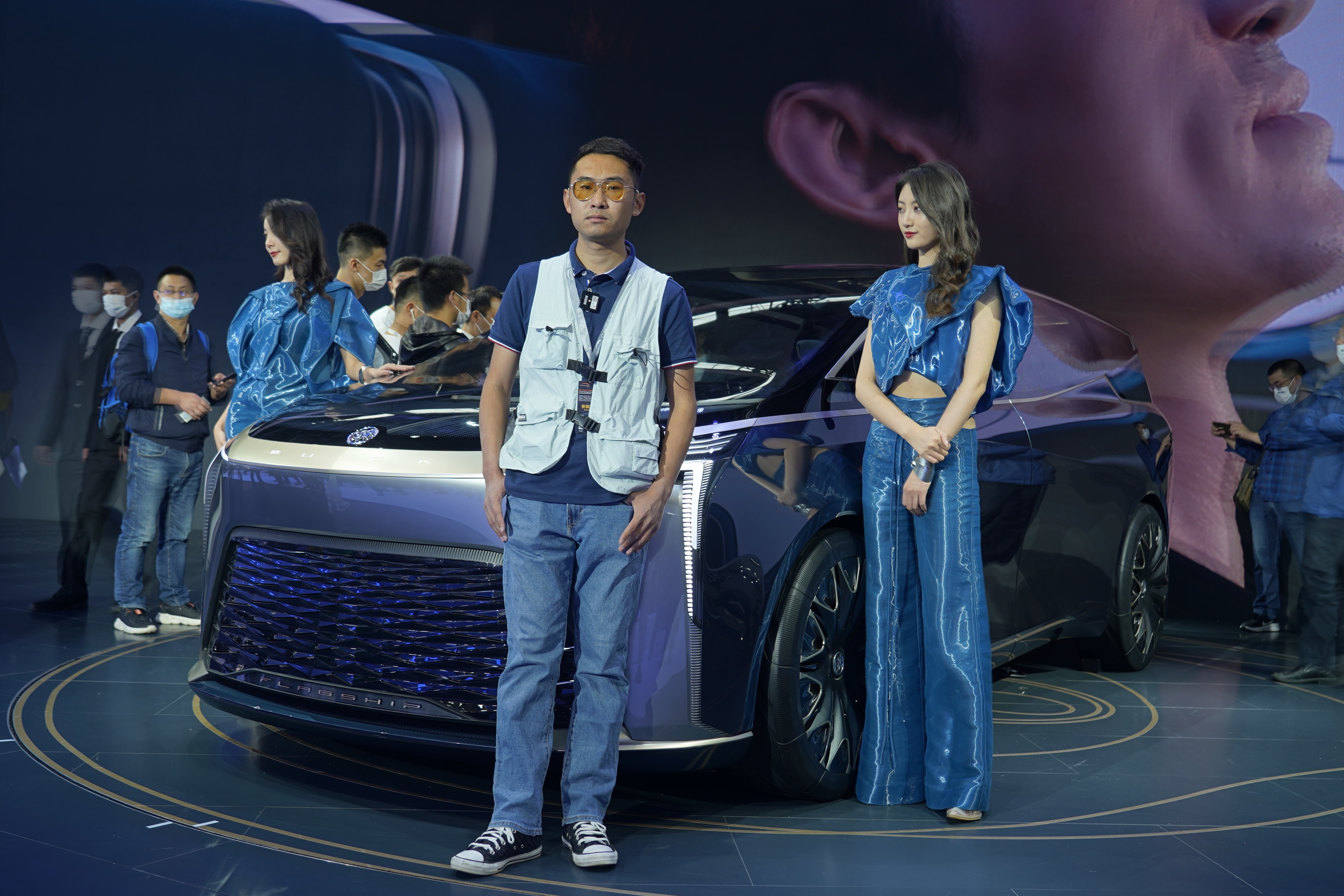 能否续写传奇？别克GL8旗舰概念MPV抢先体验