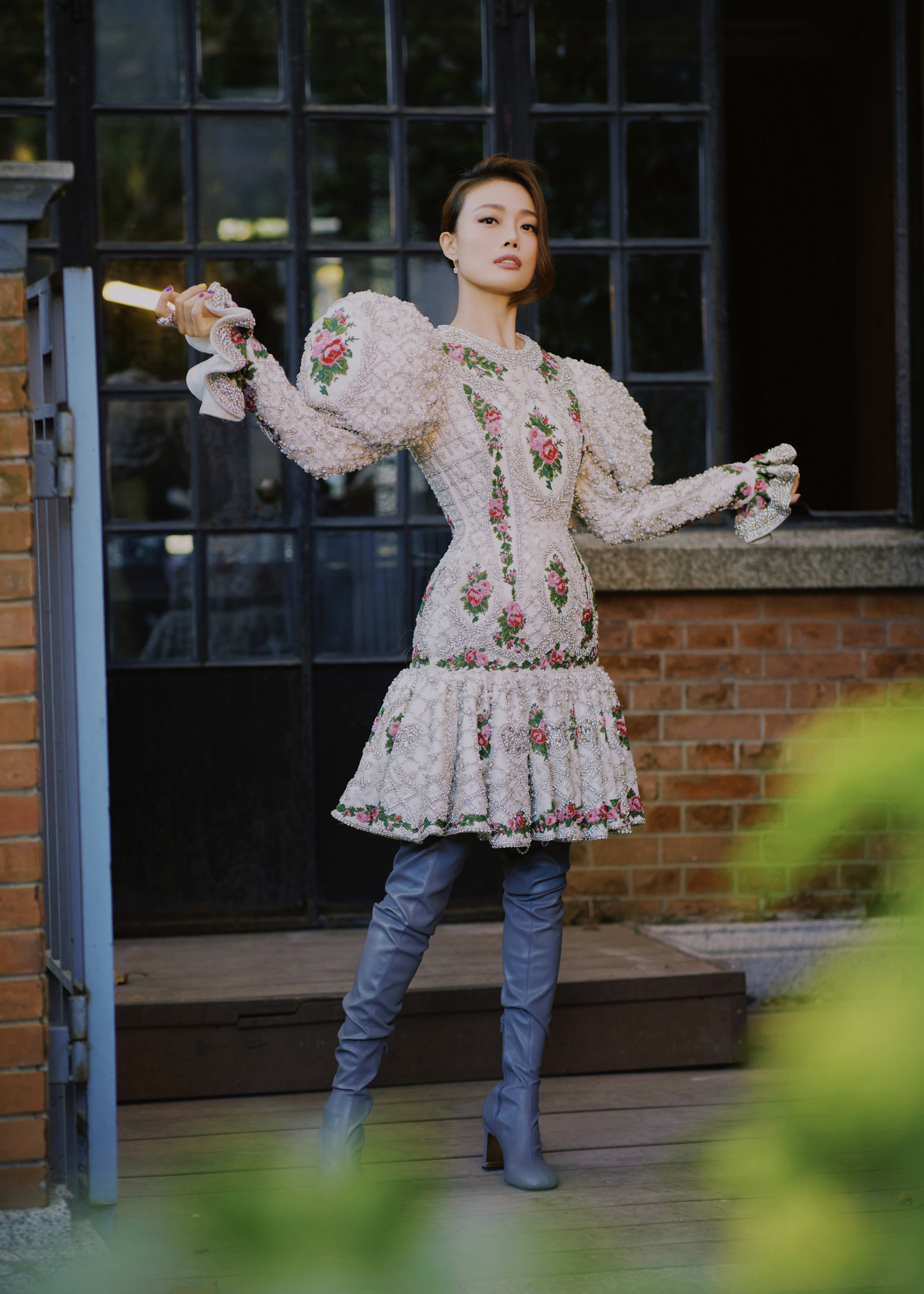 容祖儿现身2021elle风尚大典 双造型切换展现东方自信之美