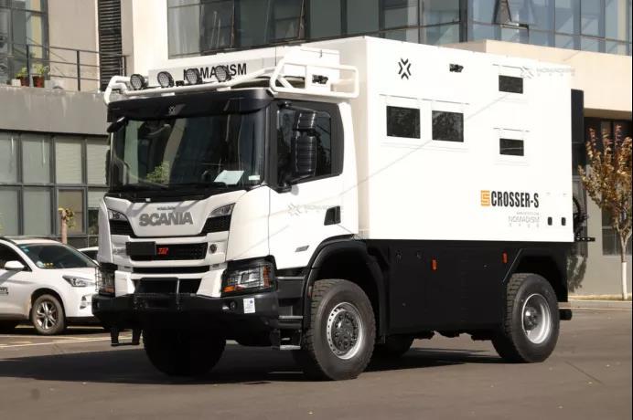 公路之王,斯堪尼亚4×4越野房车(二)__凤凰网