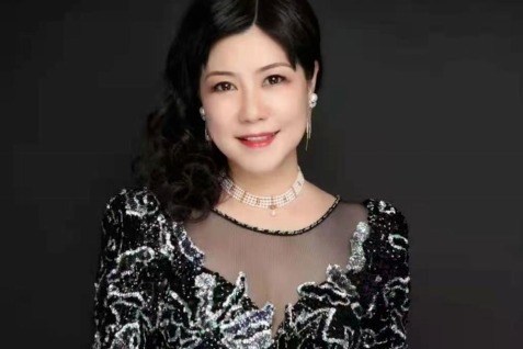 女高音歌唱家潘幽燕日语演唱《悠久之月》