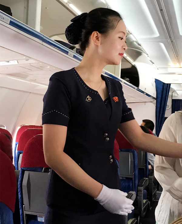 实拍朝鲜高丽航空空姐纯天然颜值高气质佳