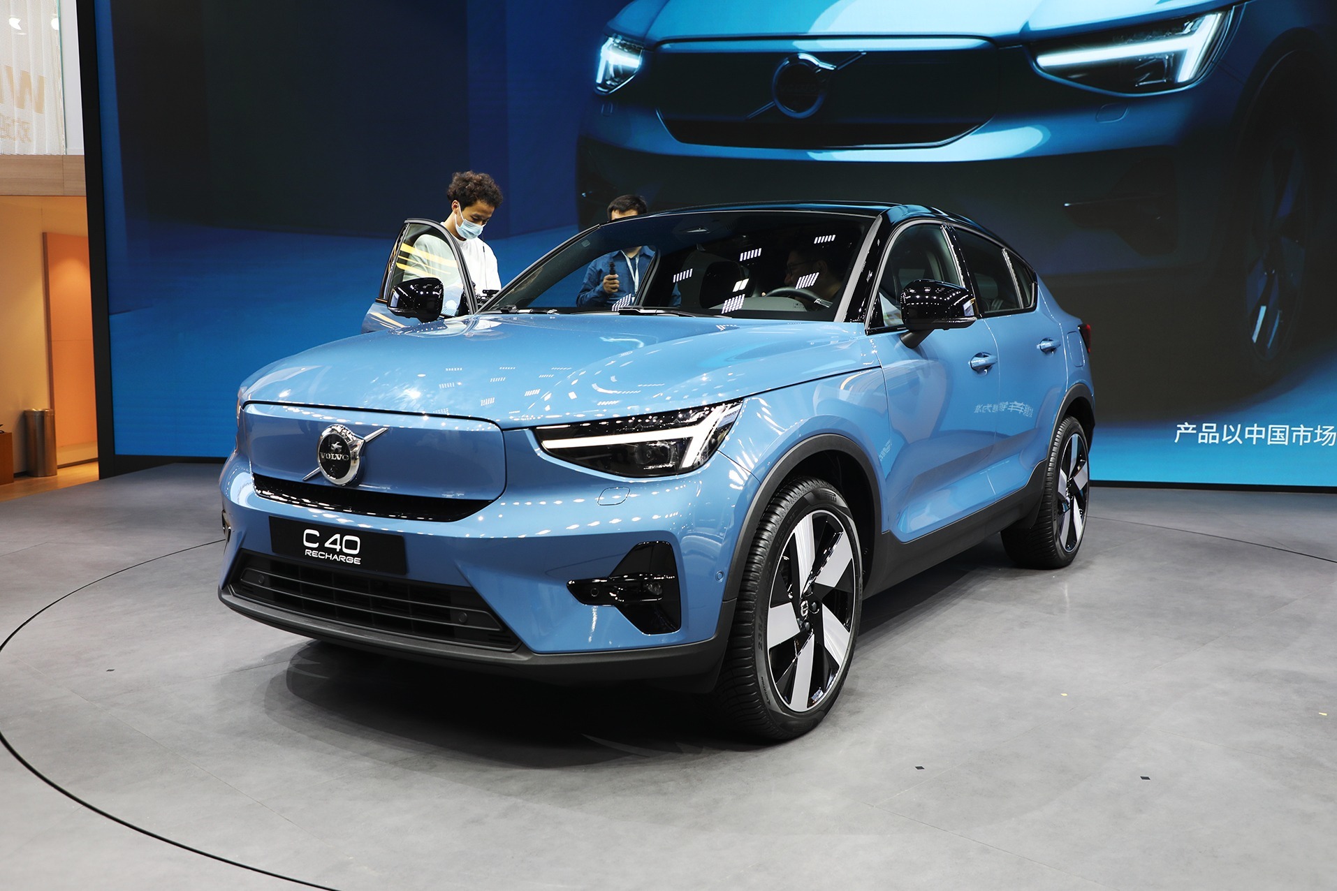 2022年进口销售,综合续航420公里,广州车展揭秘纯电动沃尔沃c40