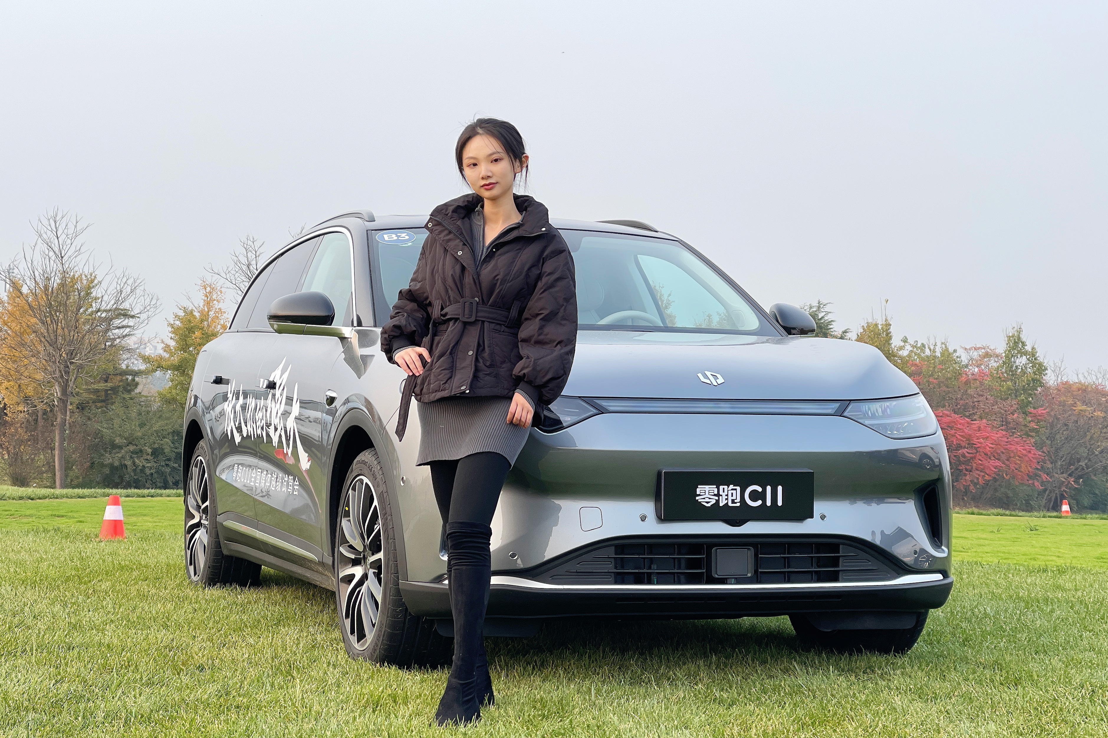 15万标配无框车门，轴距近3米，零跑C11值得买吗？