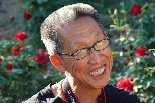 靖远名人故事: 甘肃电视台《陇上人家》采访农民摄影师魏其儒