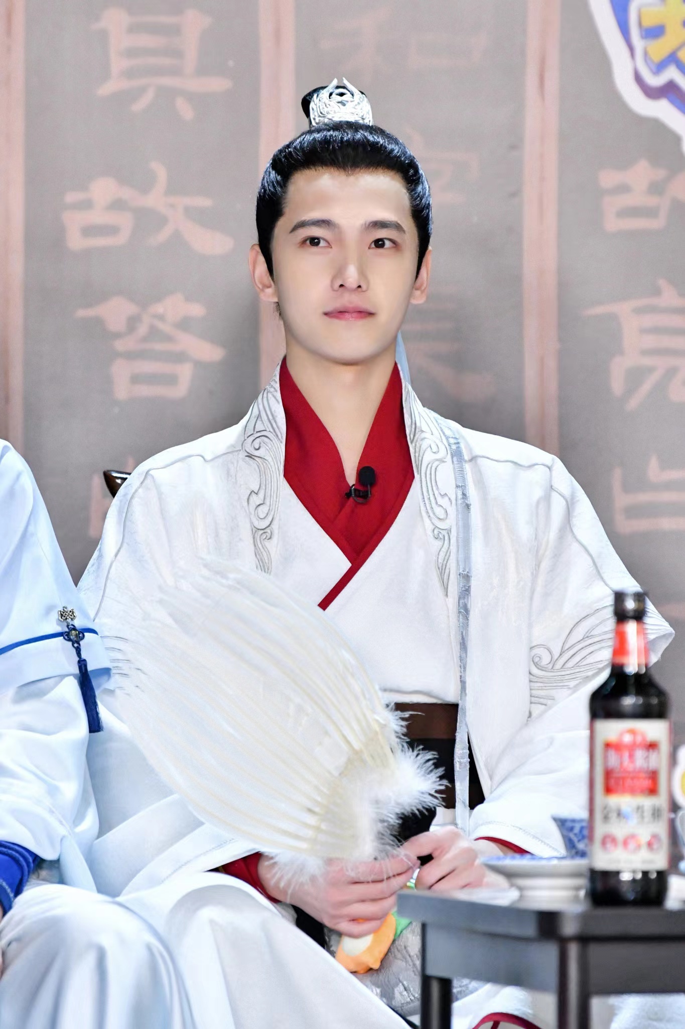 杨洋《青春环游记3》cos诸葛先生 帅气造型带来笑点无数__凤凰网