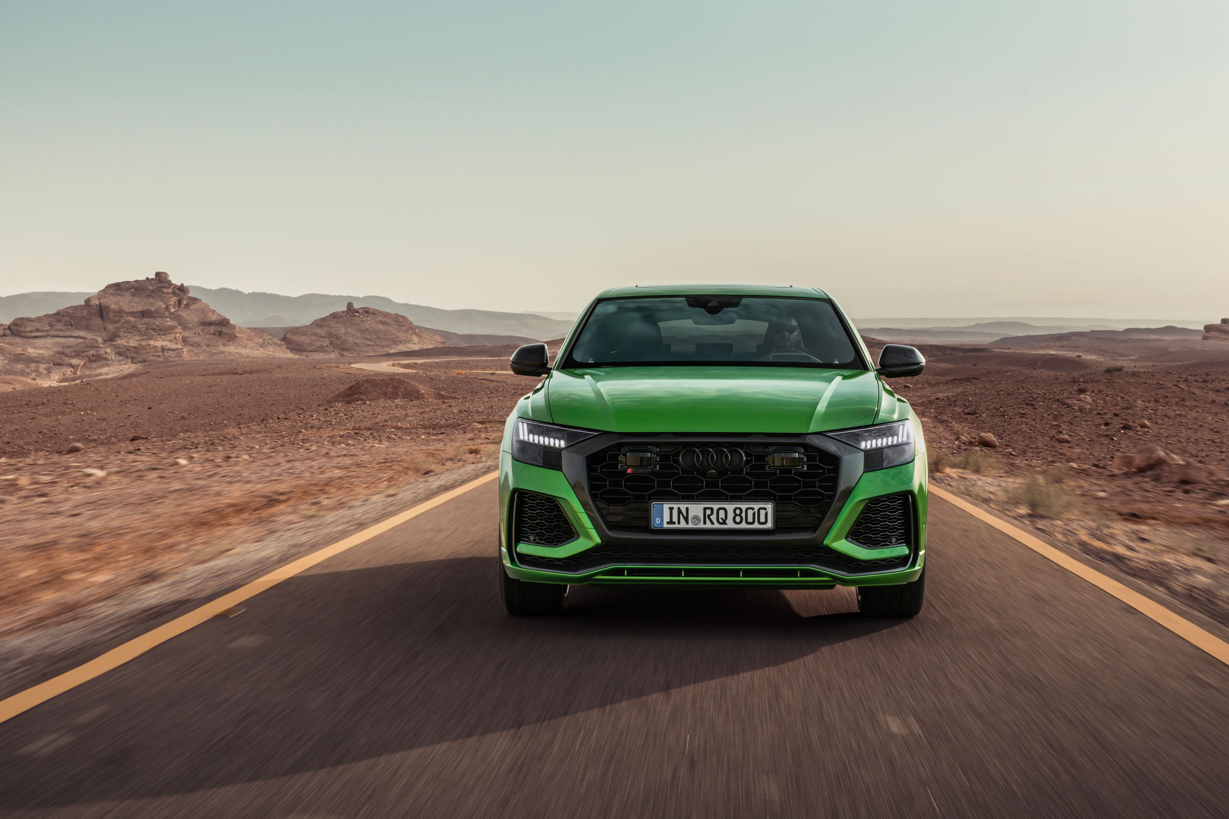 豪华轿跑suv全新奥迪rs q8,尊贵与性能的完美融合!__凤凰网