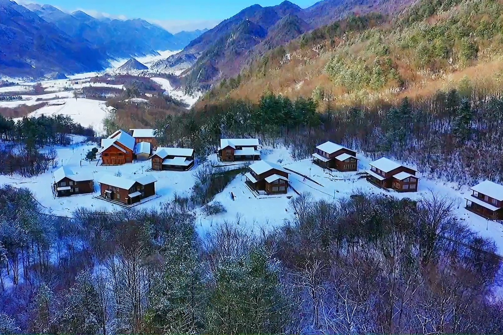 视频丨银装素裹 巫溪红池坝景区迎来“冰雪童话世界”