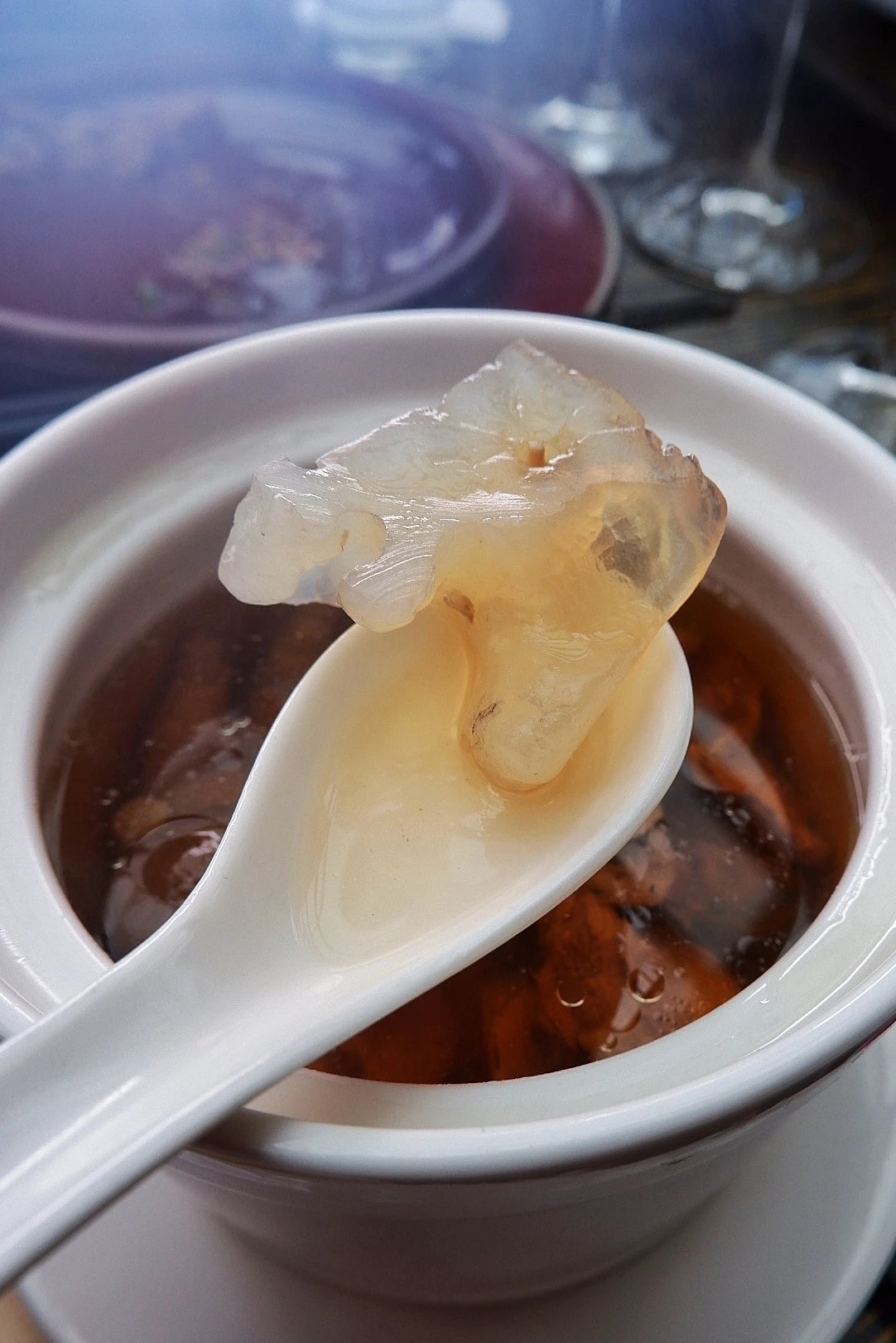 鸡枞茭白丝版纳树蕃茄黄金松花蛋冰封昭通乌天麻葛根和米汤春笋黑