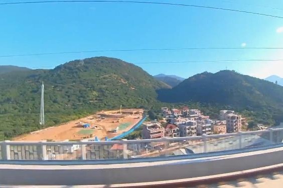 赣深高铁沿途风光怎么样？各车站都有什么特色？