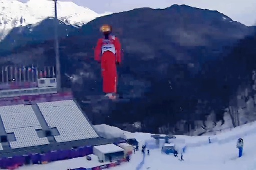 嗨！长春 | 飞跃空中的“冰雪精灵”