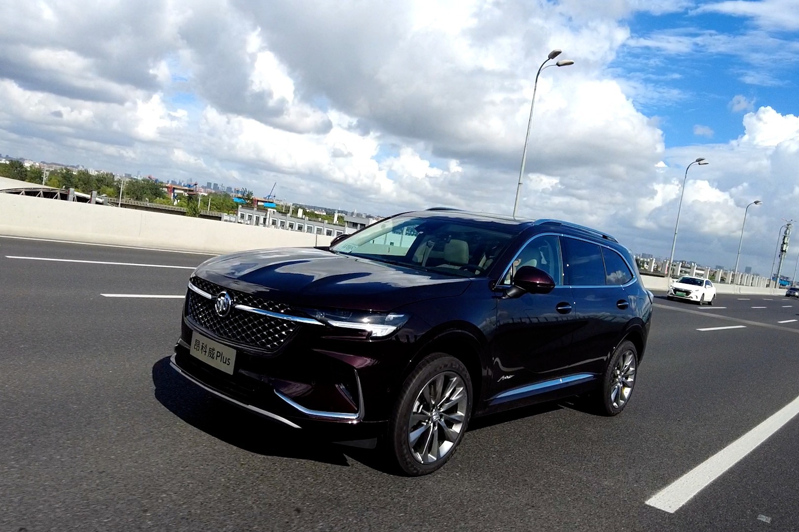 昂科威Plus艾维亚，颠覆了我对9AT变速箱的偏见