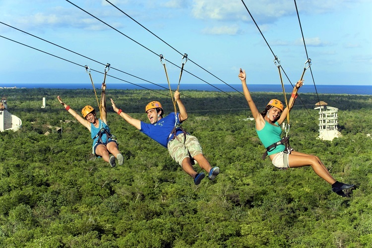 高空中的自在独行——滑索__凤凰网