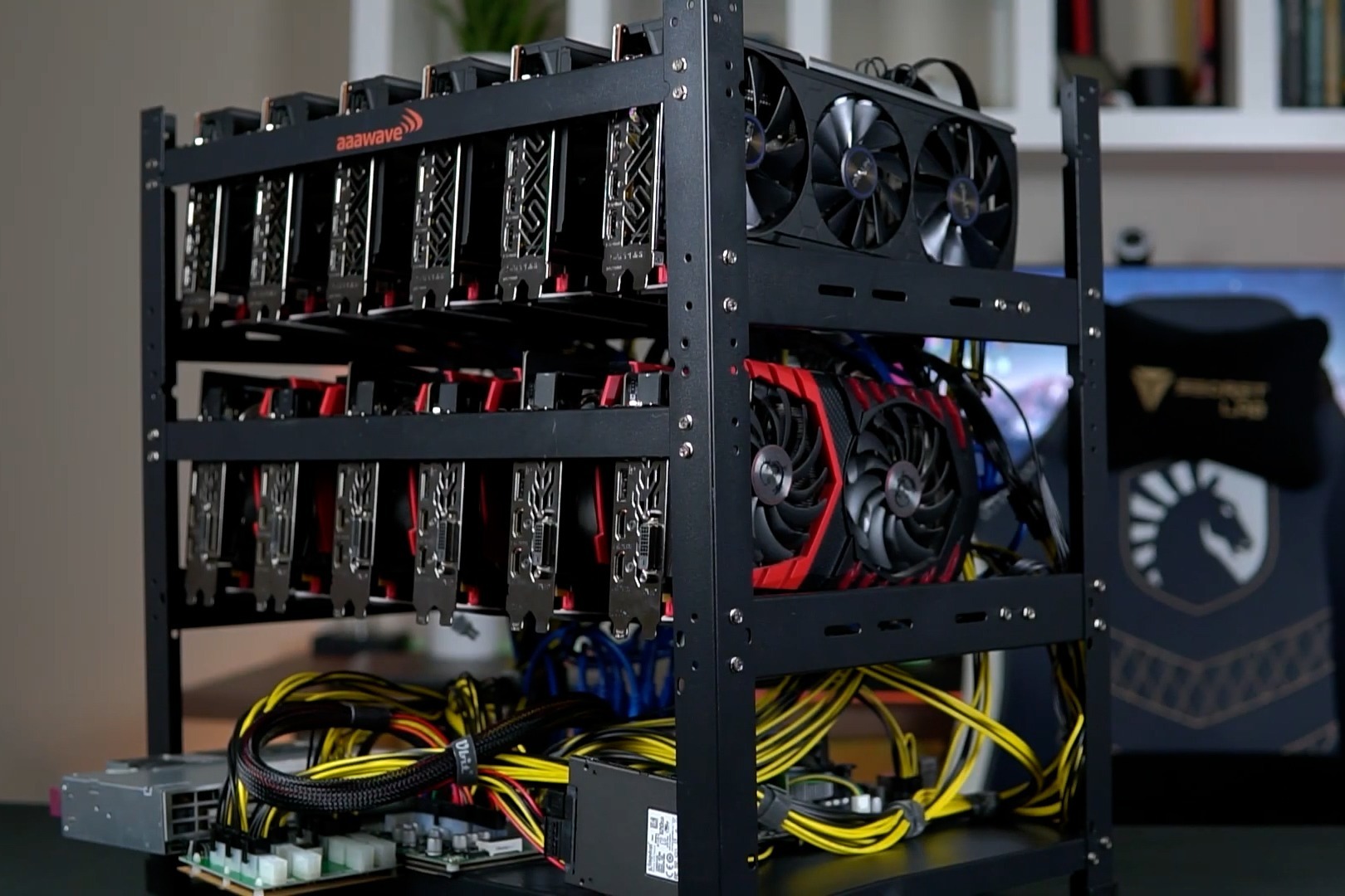 朋友太刑了：男子因偷电挖矿电表倒转获刑