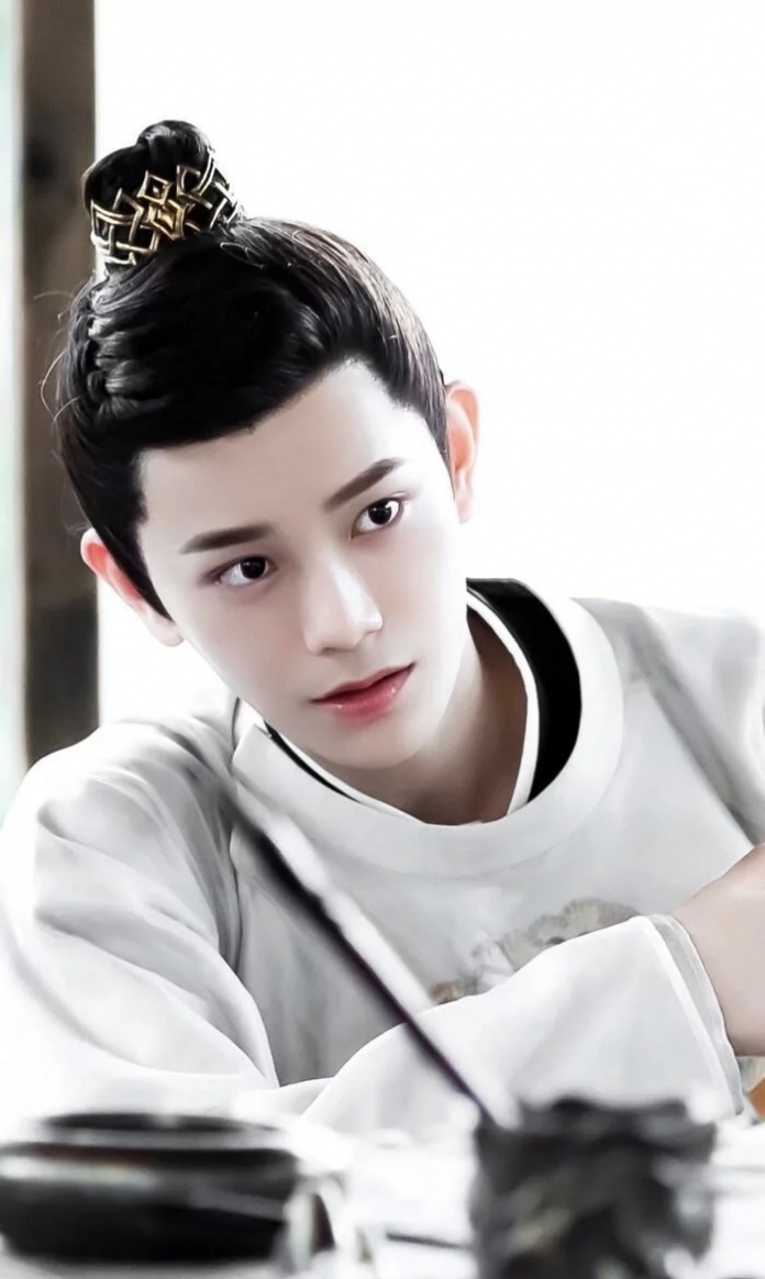 邓伦的旭凤丁禹兮的韩烁邱士纶的慕谨言都太讨喜了