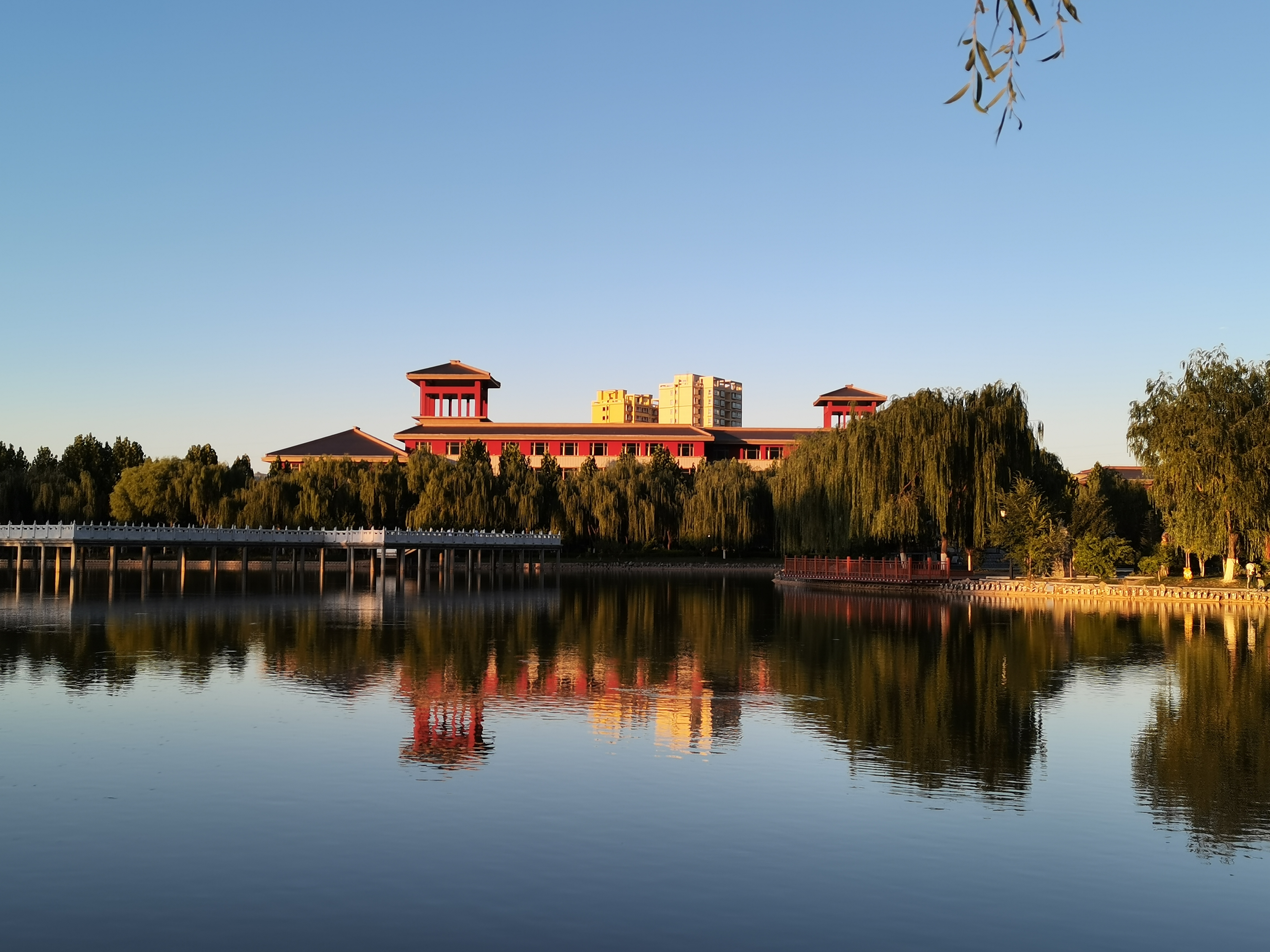 「图说甘谷」李春摄影:大像山公园——秋水共长天一色__凤凰网