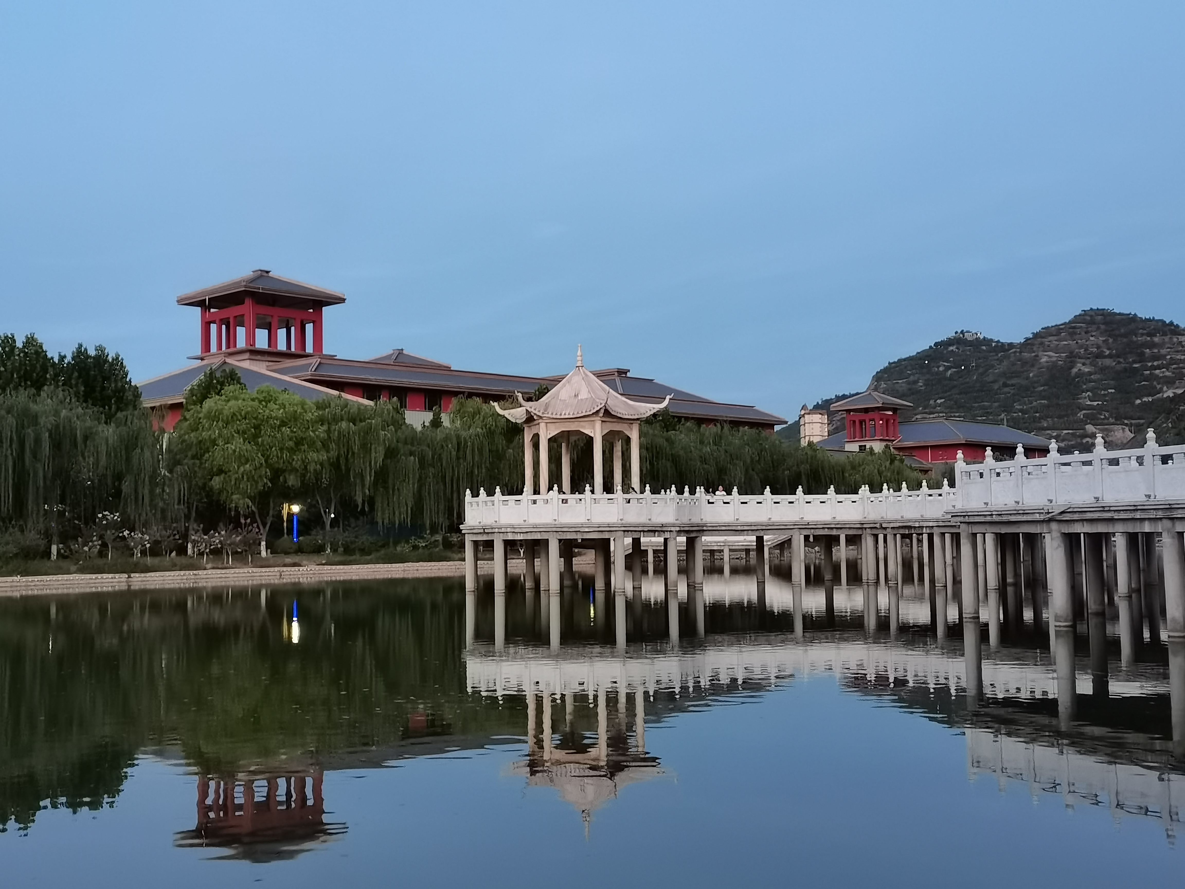 「图说甘谷」李春摄影:大像山公园——秋水共长天一色__凤凰网