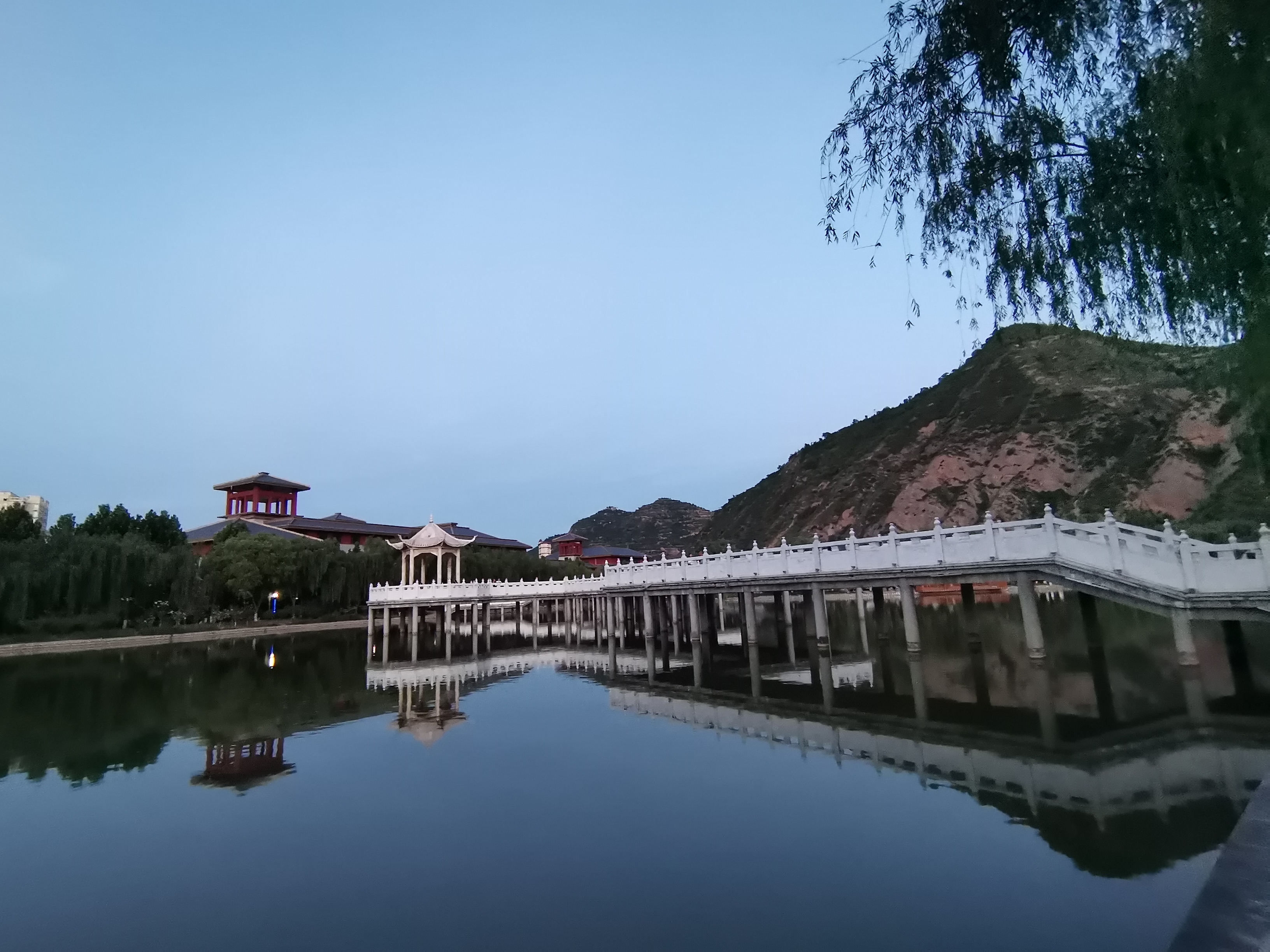 「图说甘谷」李春摄影:大像山公园——秋水共长天一色__凤凰网