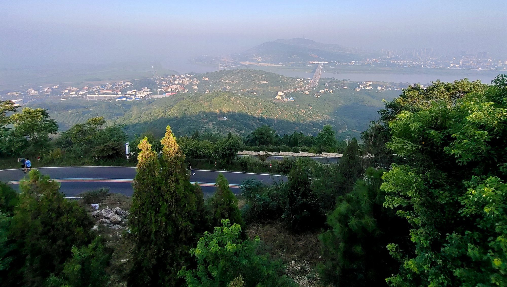 启母石见证涂山新变化