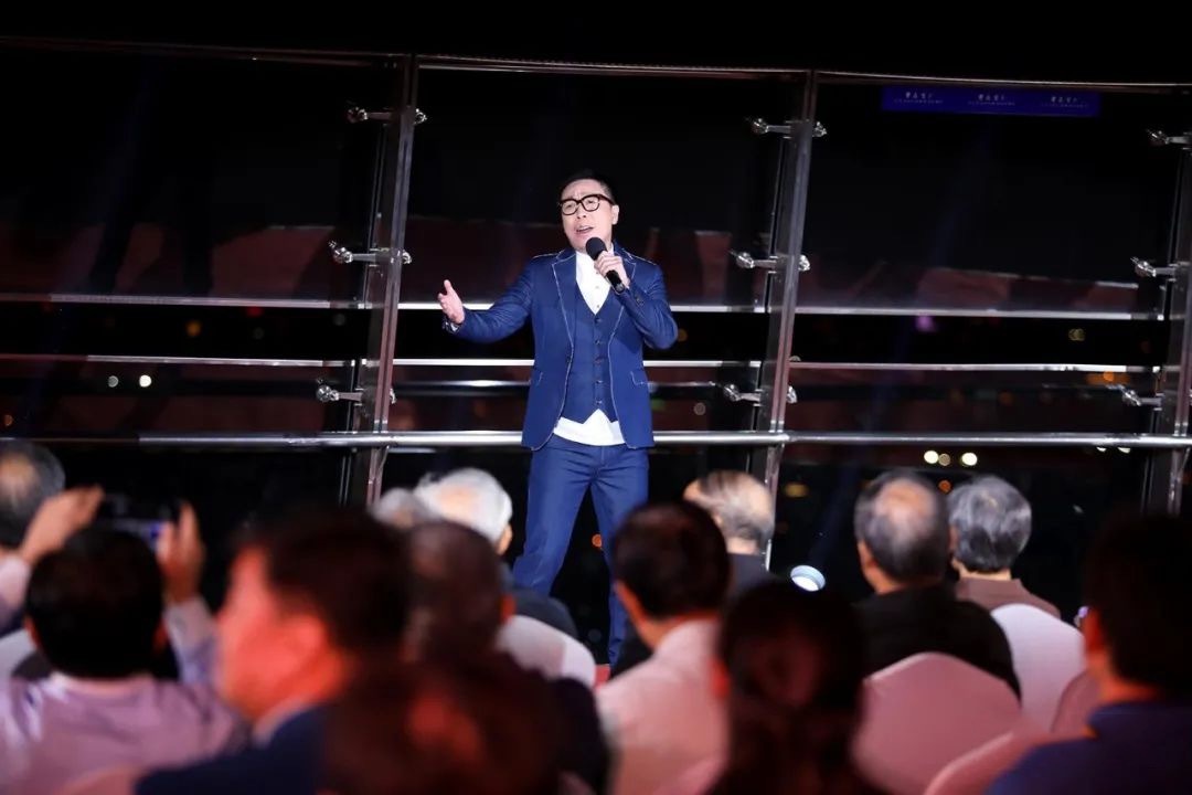 书画频道中秋晚会歌手刘牧演唱《2022相约北京》